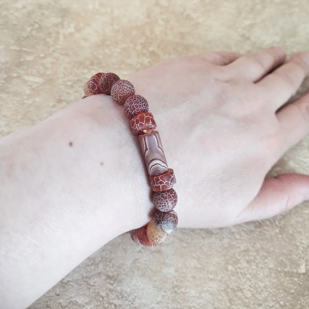Red Orange Fire Agate Beaded Stetch Bracelet - Picture 1 of 3